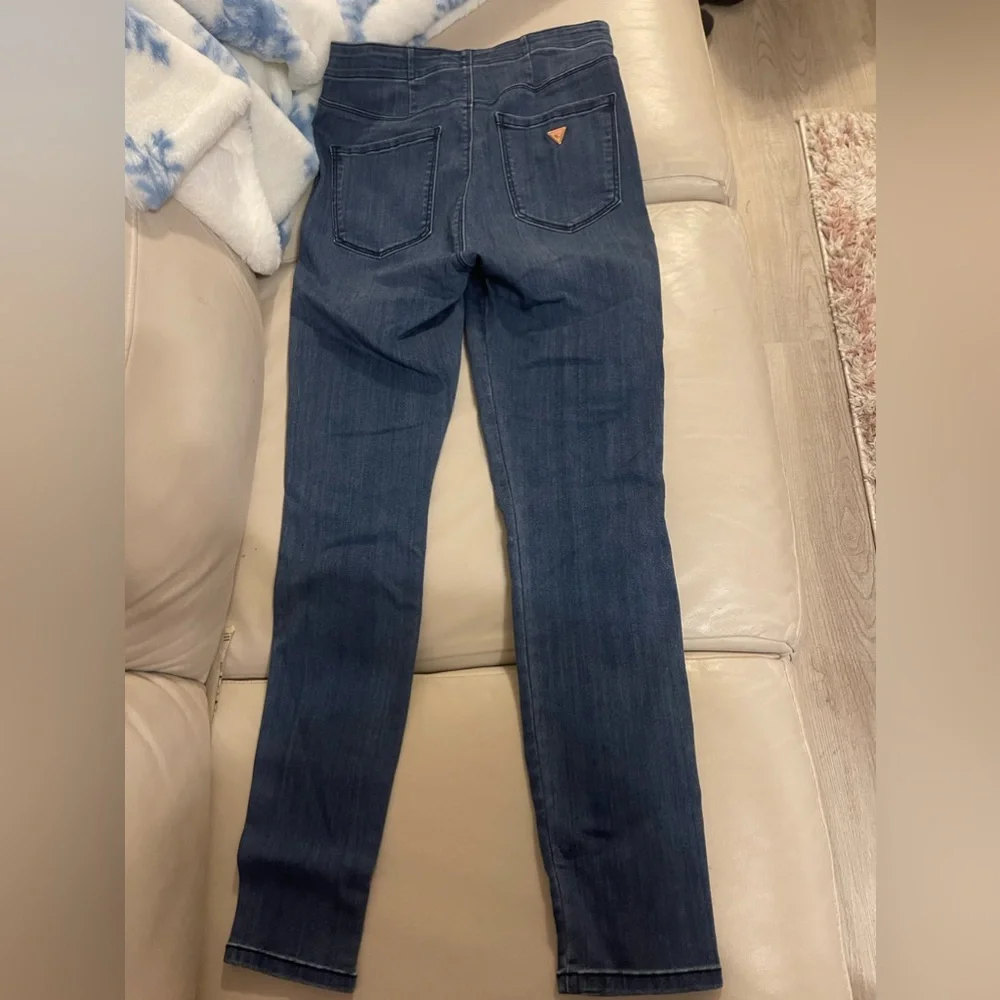 GUESS Jeans - Picture 2 of 2